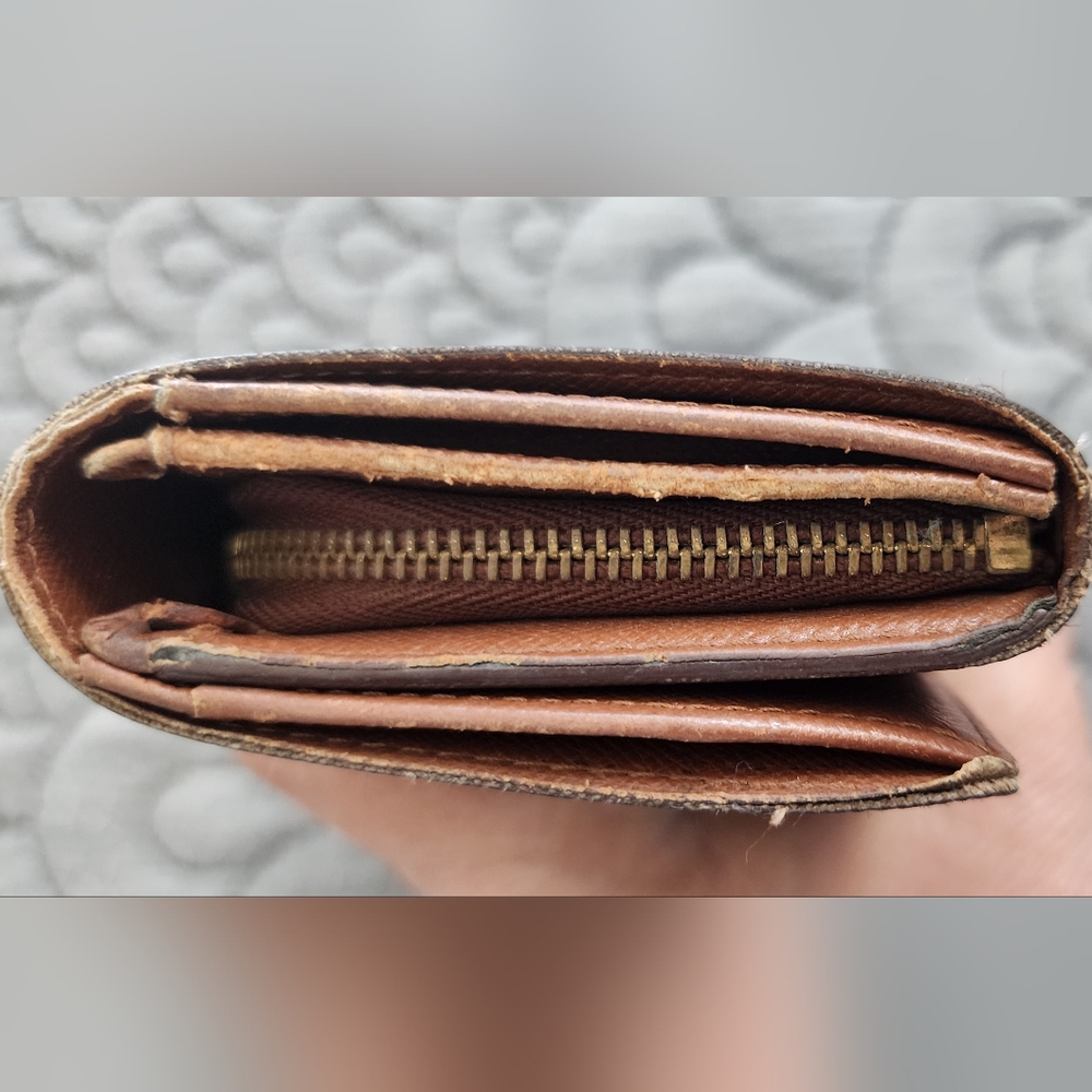 LV Monogram wallet - Picture 7 of 10